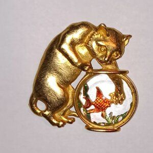 Vintage Jewelry Cat Fishing Brooch